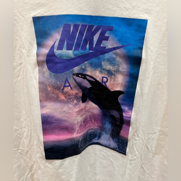 Nike Air tee with killer whale - Picture 2 of 3